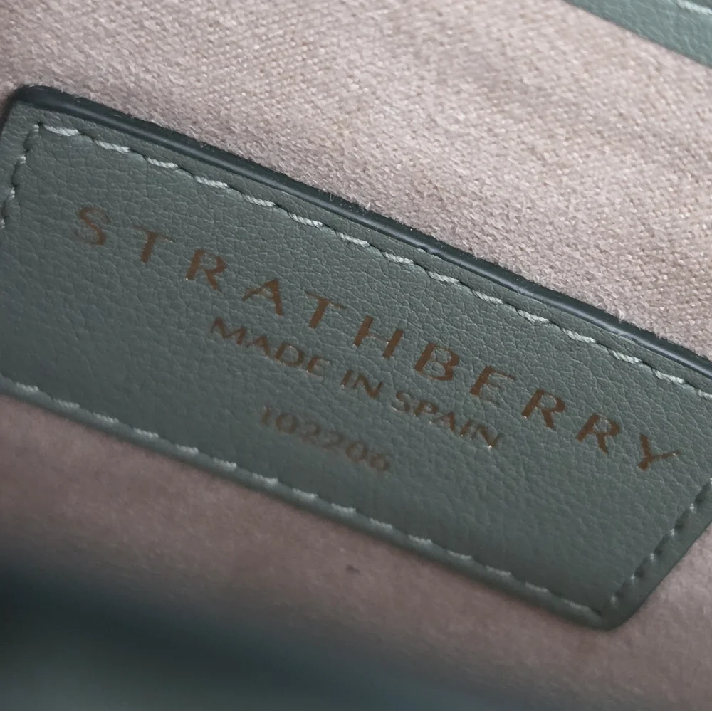 STRATHBERRY EAST/WEST SHOULDER BAG SEAGRASS SAGE MINTY GREEN LEATHER - Picture 9 of 9